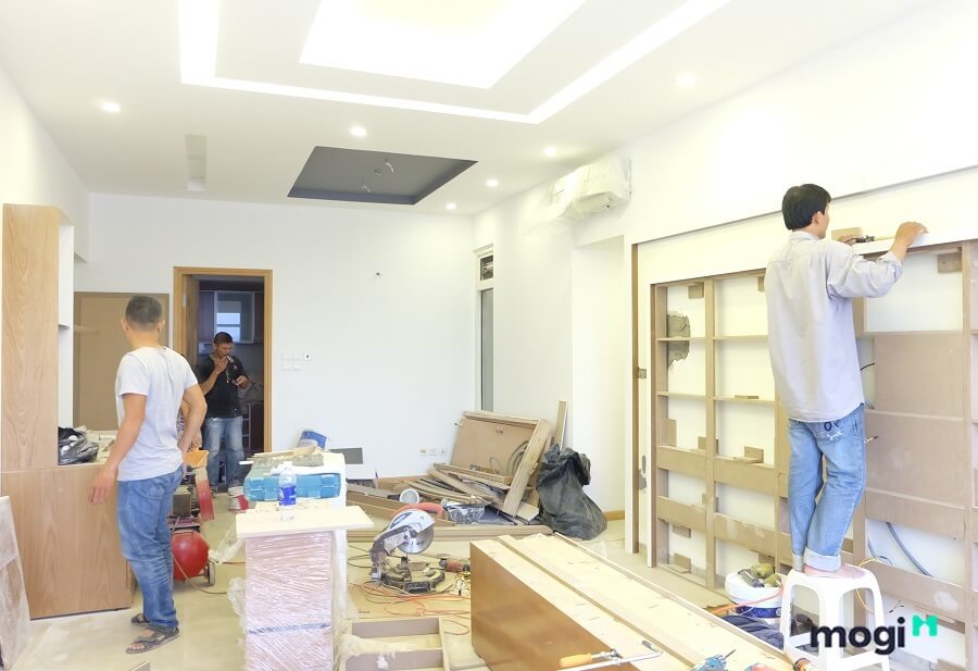 Trước khi bán nhà mặt tiền quận Tân Phú bạn nên tân trang lại ngôi nhà để tăng giá trị.