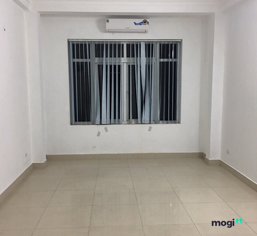 Công chứng hợp đồng, hoàn tất việc thuê mặt bằng