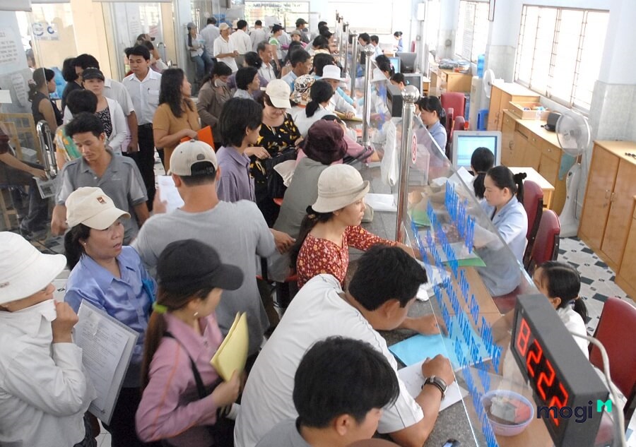 Trong trường hợp hồ sơ, giấy tờ không đầy đủ thì công chứng viên yêu cầu bổ sung sau đó mới công chứng.