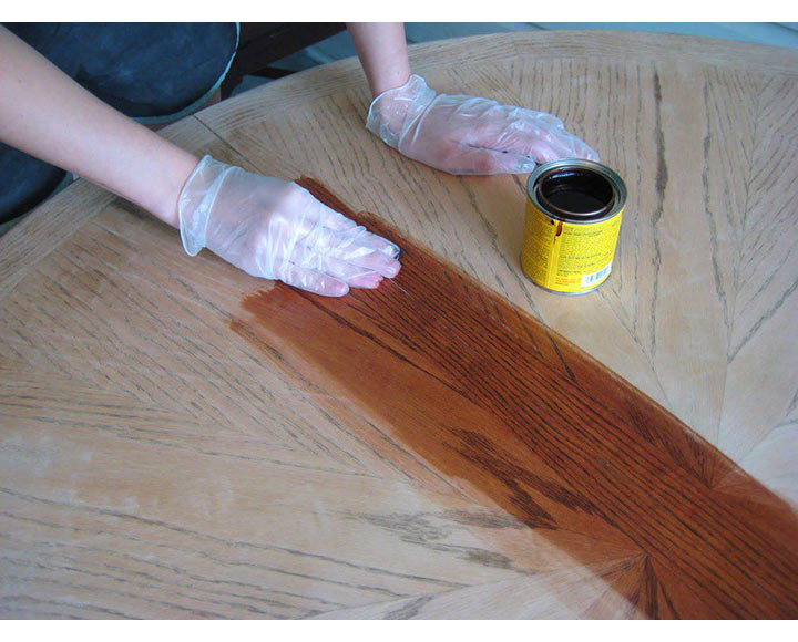 4 cach khu mui hoi am moc cua do go cu ban co the lam tai nha