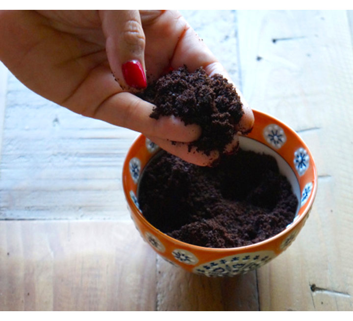 4 cach khu mui hoi am moc cua do go cu ban co the lam tai nha