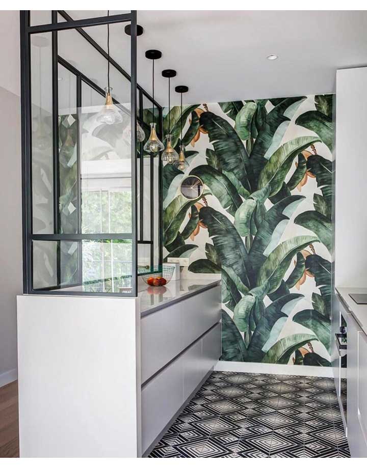 suoi am can bep nho voi phong cach noi that mien nhiet doi