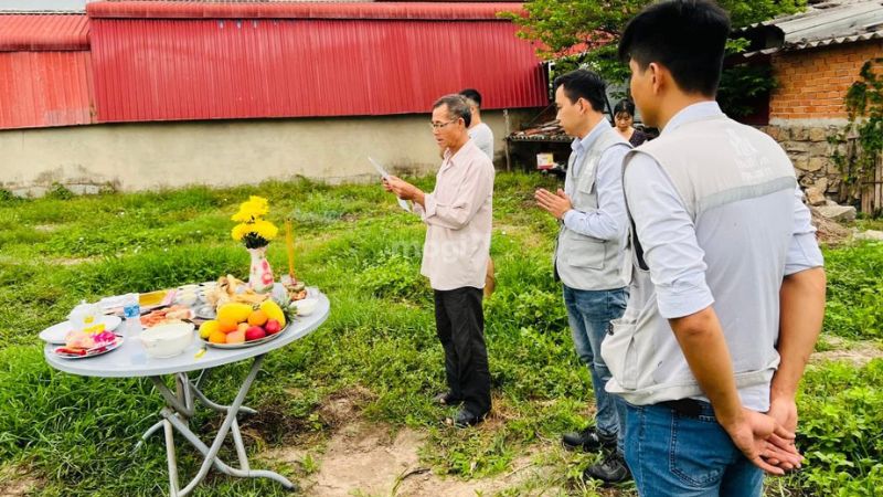 Mâm cúng sửa nhà đơn giản năm 2025 cầu thuận lợi, suôn sẻ 6 Văn khấn cúng sửa nhà năm 2025 chi tiết nhất