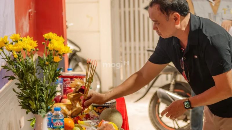 Mâm cúng sửa nhà đơn giản năm 2025 cầu thuận lợi, suôn sẻ 9 Mâm cúng lễ tạ sau khi sửa nhà xong