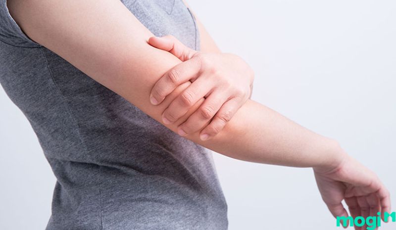 Thịt giật ở cánh tay