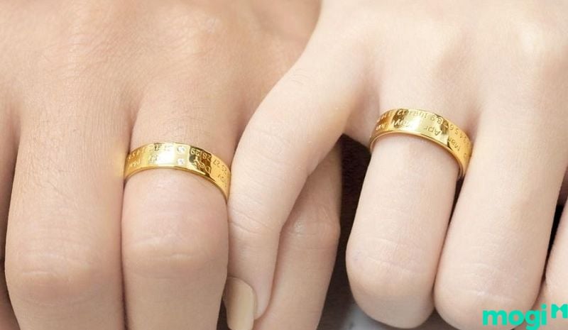 Mơ thấy thử nhẫn cưới 