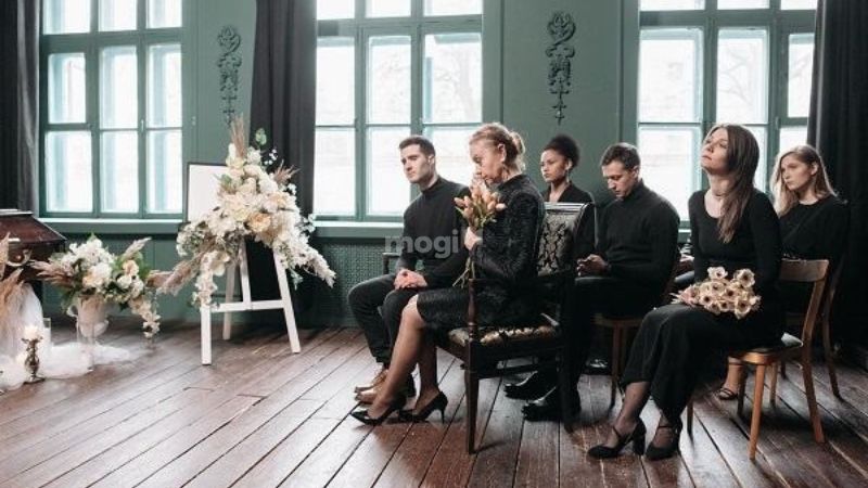 Mơ thấy đám tang là điềm lành hay dữ? Giải mã chi tiết giấc mơ 8 Mơ thấy đám tang trẻ con