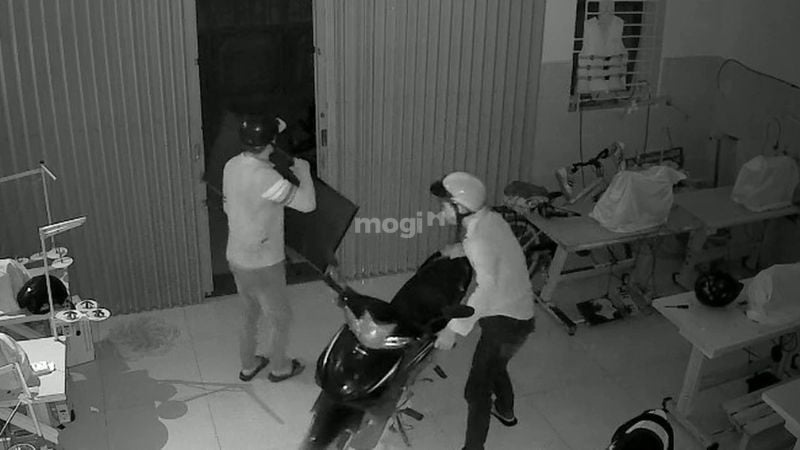Mơ thấy trộm vào nhà lấy xe máy