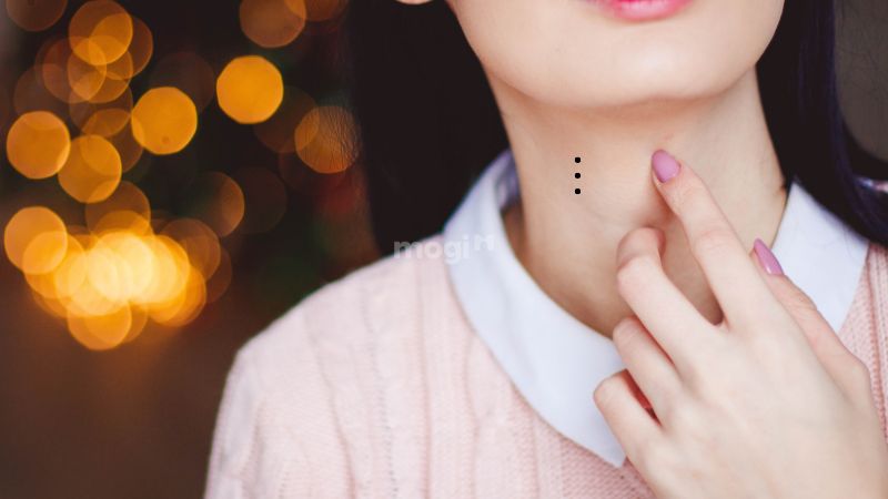 3 nốt ruồi thẳng hàng: Giải mã từng vị trí nốt ruồi trên cơ thể 15 Nốt ruồi trên cổ