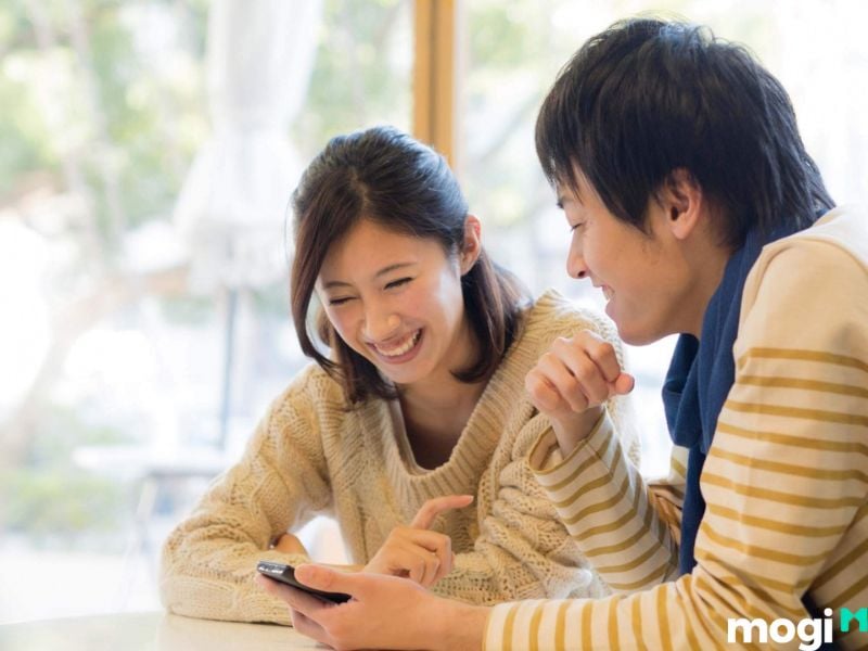 Nốt ruồi ngón tay giữa