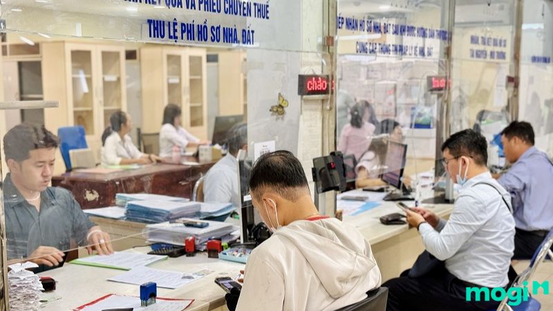Giá nhà đất Quận Hai Bà Trưng sau sáp nhập. Có nên đầu tư vào thời điểm này? 5 Sau sáp nhập, có thể bạn phải đến cơ quan hành chính mới làm thủ tục