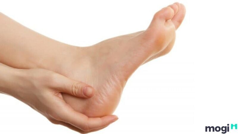 Tướng bàn chân nữ lõm