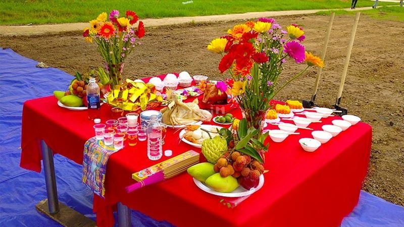 Tiến hành chọn ngày lành tháng tốt để làm lễ cúng động thổ xây nhà