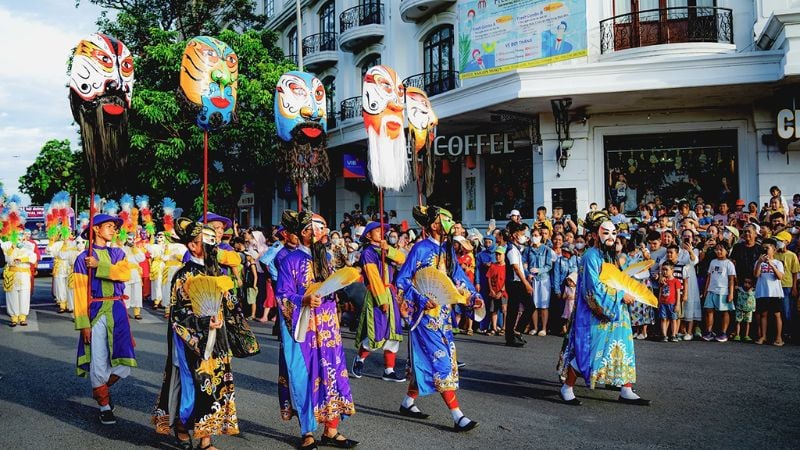 Việc trở thành thành phố trực thuộc Trung ương mở ra cho Huê nhiều cơ hội phát triển vượt bậc. 