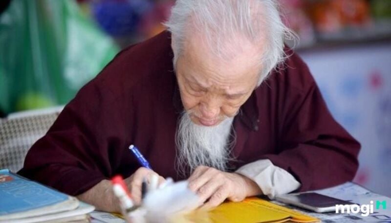 Phần tán thán sẽ giải thích chi tiết về lý do dâng sớ