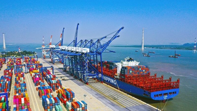 Hạ tầng logistics và kết nối vùng