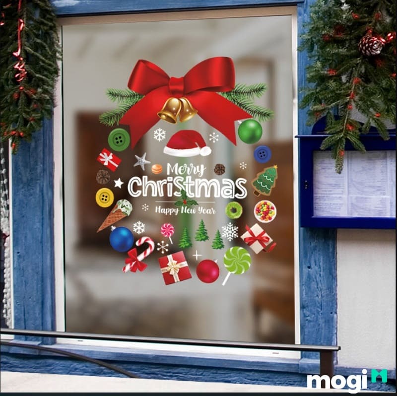 Trang trí Noel cho lớp học bằng vòng nguyệt quế decal ở cửa lớp