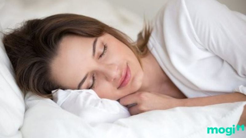 Người mạng kim ngủ quay đầu hướng nào tốt cho phong thủy, tài lộc?